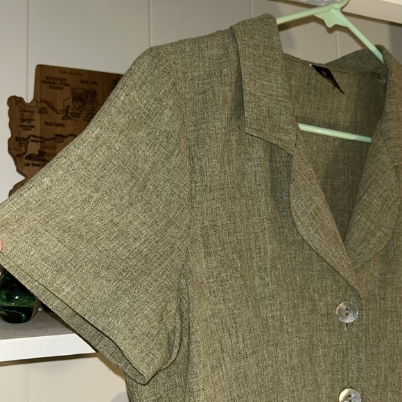 B REAL Linen Button Up Blouse with Collar - Picture 3 of 6